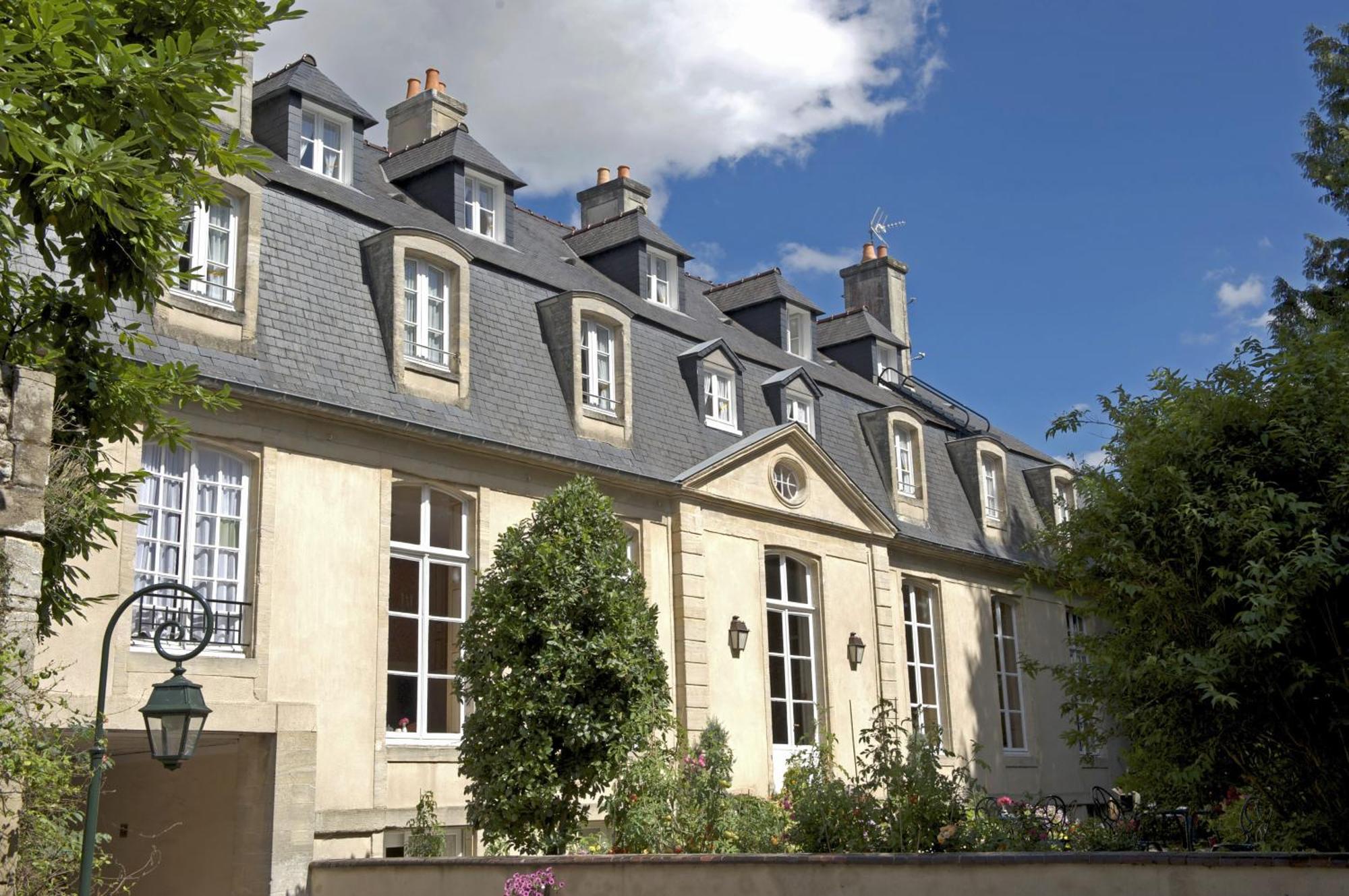 Hotel D'Argouges Bayeux Bagian luar foto